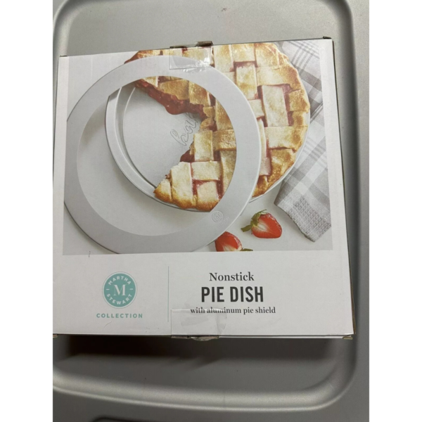 Martha Stewart Pie Dish With Aluminum Pie Shield